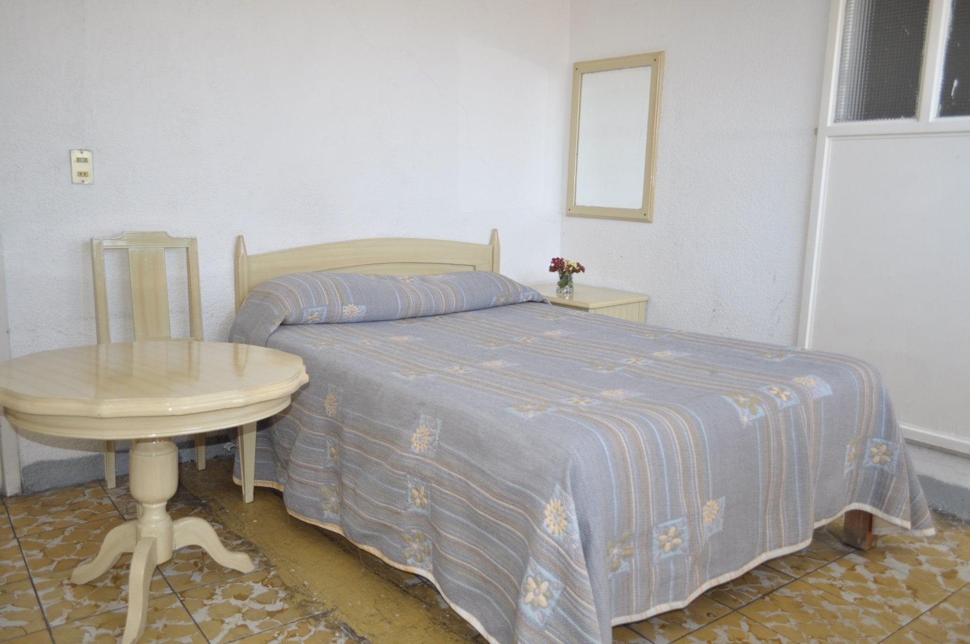 Hotel Viena Irapuato Εξωτερικό φωτογραφία