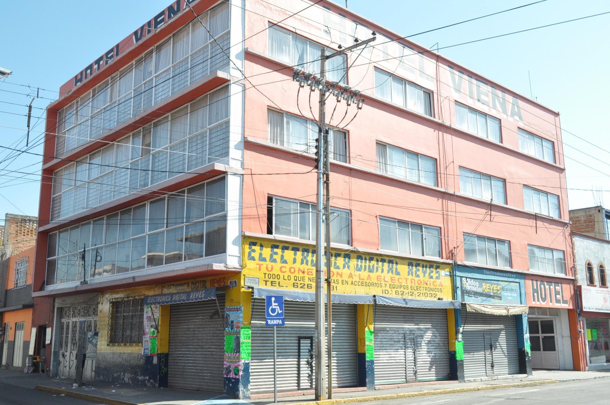 Hotel Viena Irapuato Εξωτερικό φωτογραφία