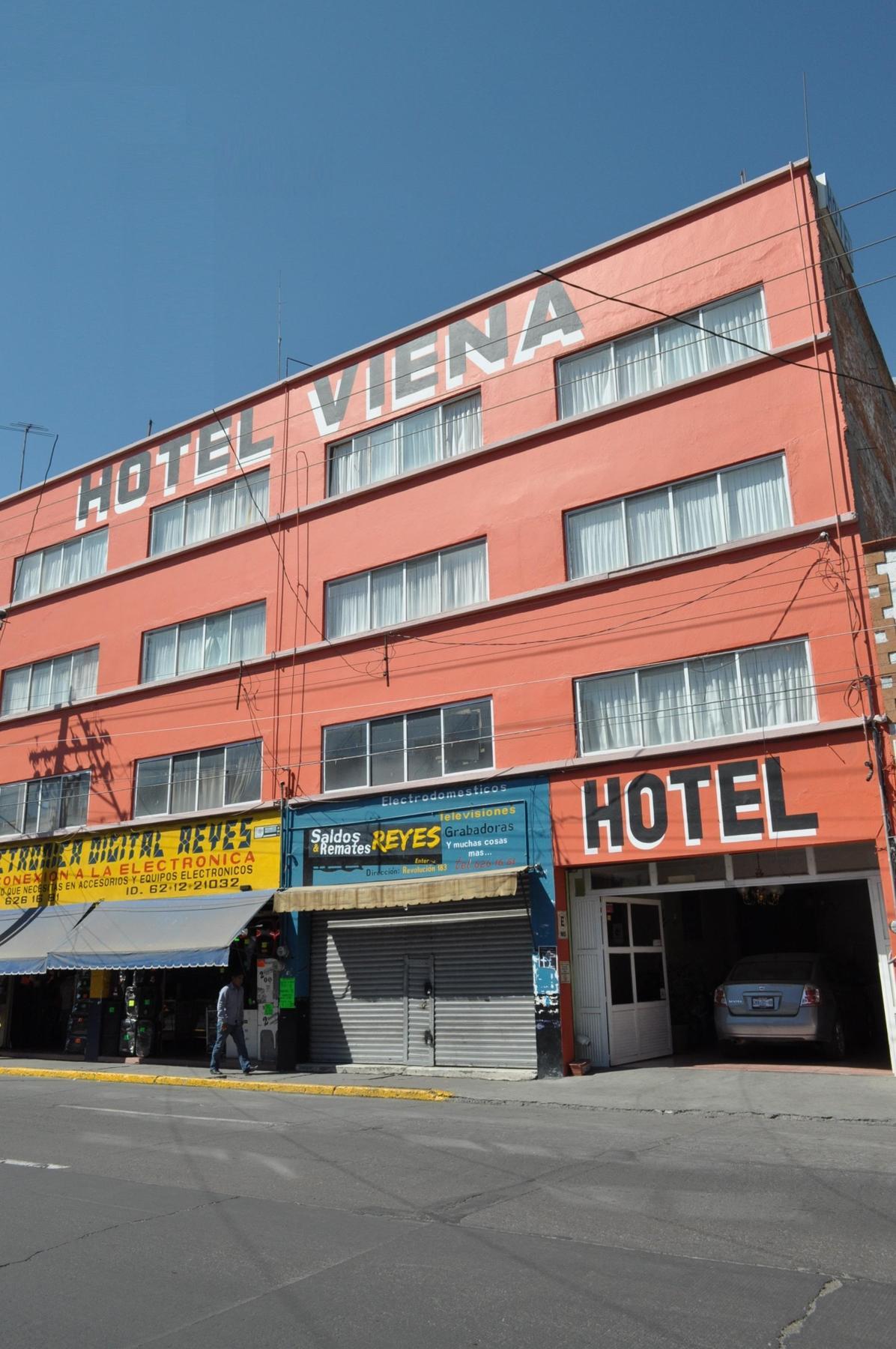 Hotel Viena Irapuato Εξωτερικό φωτογραφία