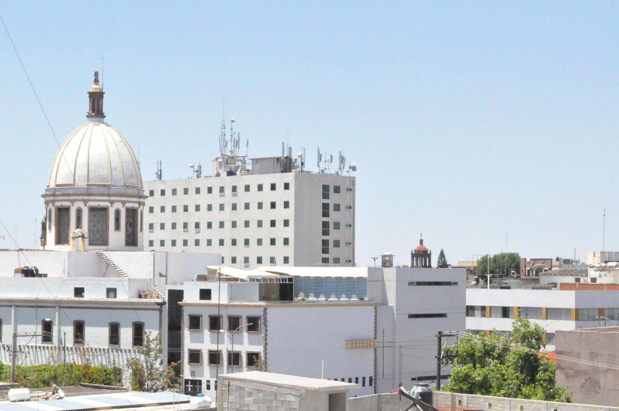 Hotel Viena Irapuato Εξωτερικό φωτογραφία